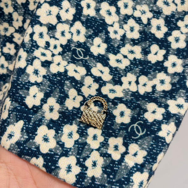 Chanel T-shirts and cut-and-sewn tops 229466