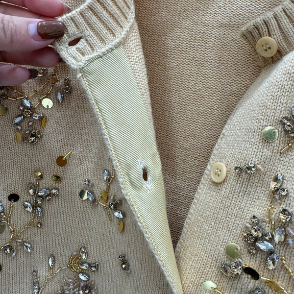 Miu Embroidered Cashmere Short Sleeve Cardigan 229364