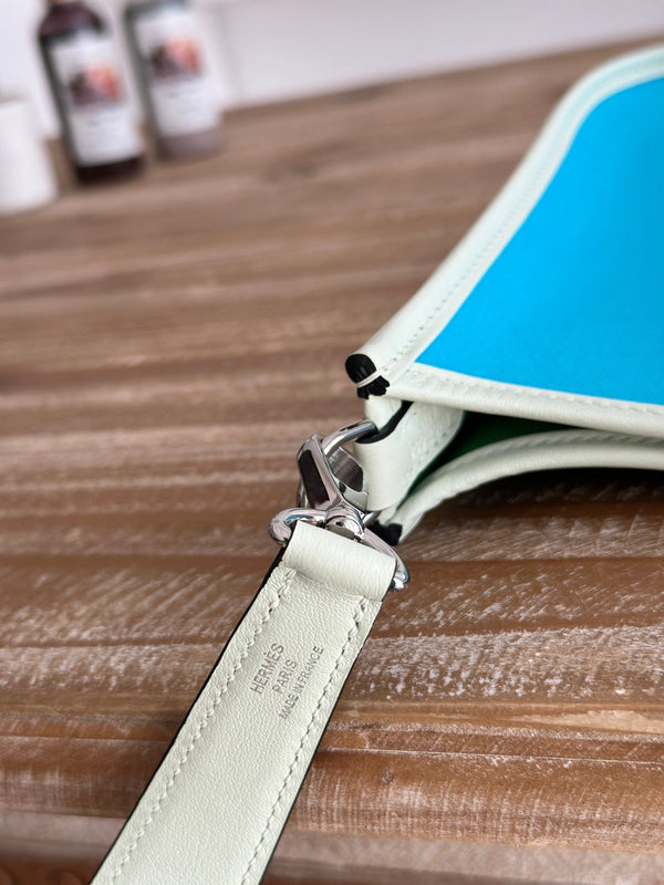 MINI NEO 17 EVELYNE BAG IN SKY BLUE CANVAS AND WHITE CALFSKIN