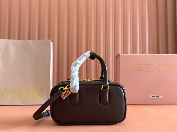 BORSA ARCADIE 19 IN PELLE DI VITELLO LUCIDA MARRONE TAMARINDO