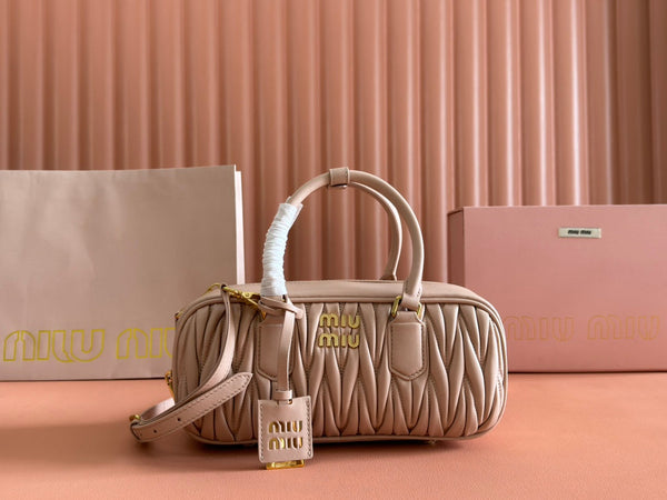 BORSA TRAPUNTATA ARCADIE 27 IN PELLE DI AGNELLO BEIGE MISCHKA