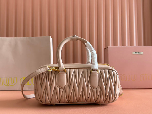 BORSA TRAPUNTATA ARCADIE 27 IN PELLE DI AGNELLO BEIGE MISCHKA