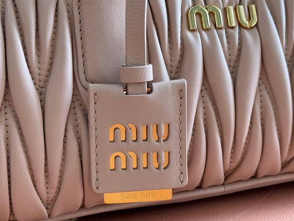 BORSA TRAPUNTATA ARCADIE 27 IN PELLE DI AGNELLO BEIGE MISCHKA