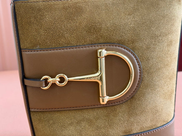 Gucci 73 Mini 20cm Bucket Bag in pelle scamosciata marrone 244448