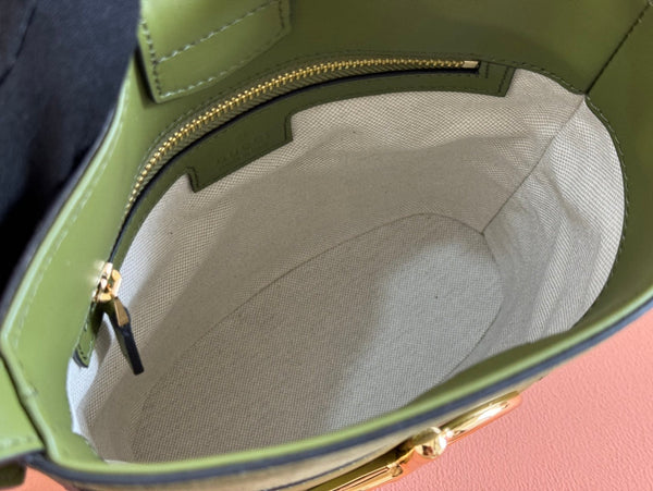 Gucci 73 Mini 20cm Bucket Bag in pelle scamosciata verde 244449