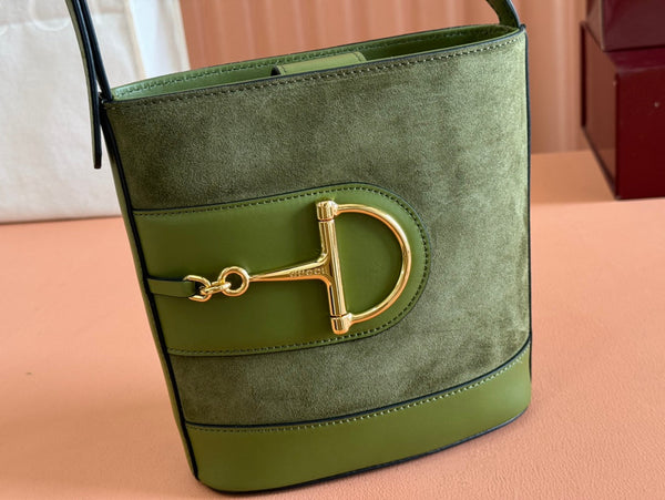 Gucci 73 Mini 20cm Bucket Bag in pelle scamosciata verde 244449