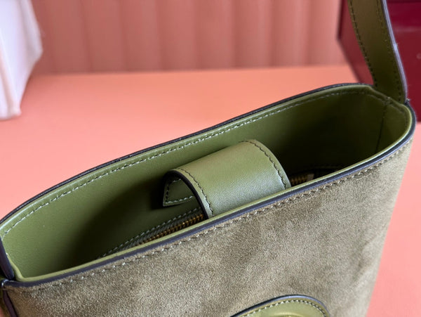 Gucci 73 Mini 20cm Bucket Bag in pelle scamosciata verde 244449