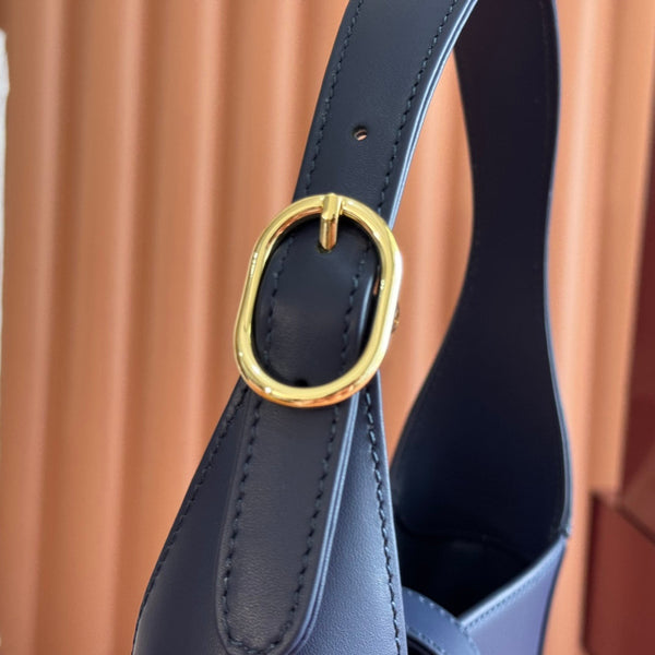 Borsa Gucci Jackie in pelle blu 255029