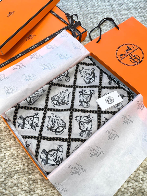 Scarf 140 CM White Black Silk