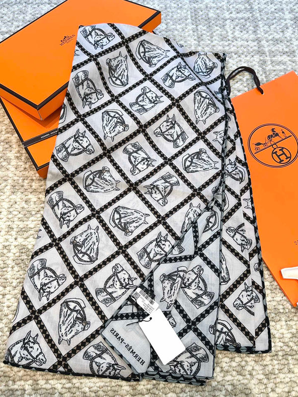 Scarf 140 CM White Black Silk