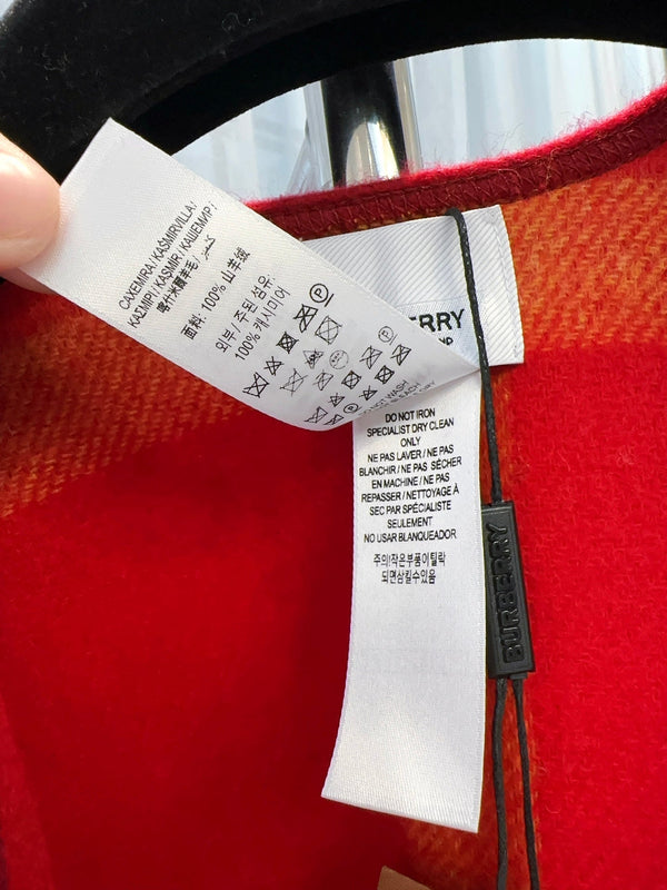 WOOL CAPE 140 CM CHERRY RED AND BLACK 394534