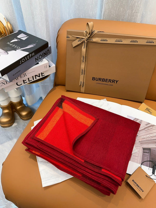 WOOL CAPE 140 CM CHERRY RED AND BLACK 394534