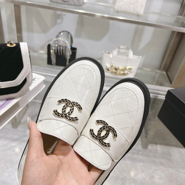 CC Moccasins White Cowhide