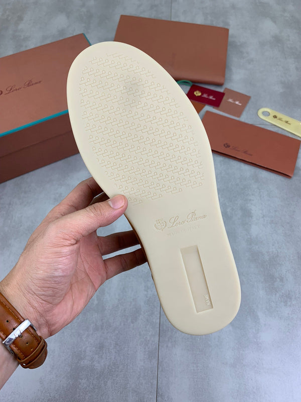 LP SOHO WALK TRAINERS IN MUSTARD SUEDE