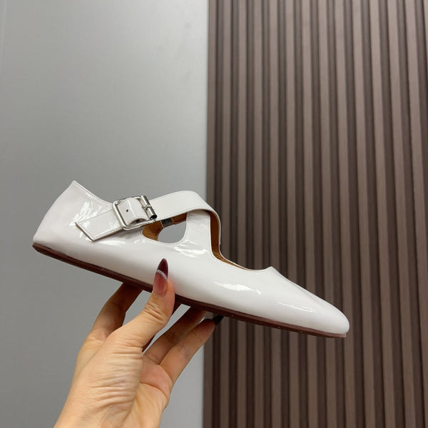 Alaila Criss Cross Ballet Flats In White Glossy Calfskin 996029