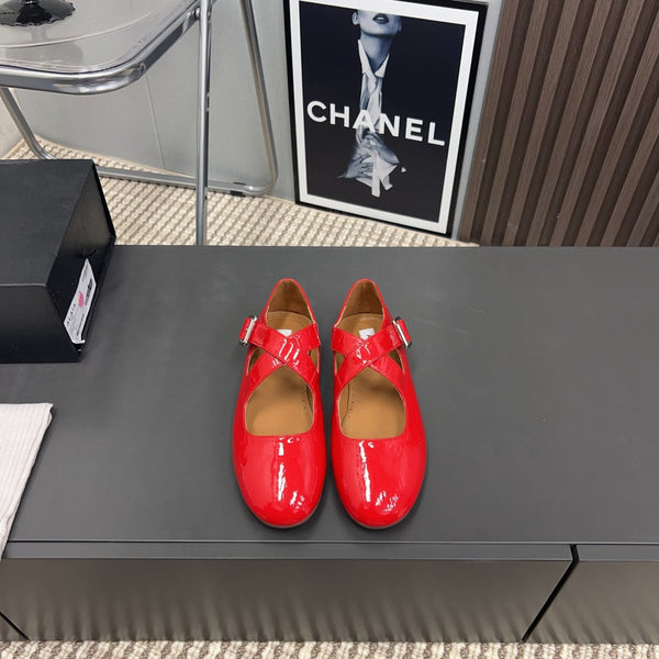 Alaila Criss Cross Ballet Flats In Red Glossy Calfskin 996033