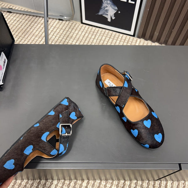 Alaila Criss Cross Ballet Flats In Black Lambskin 996063