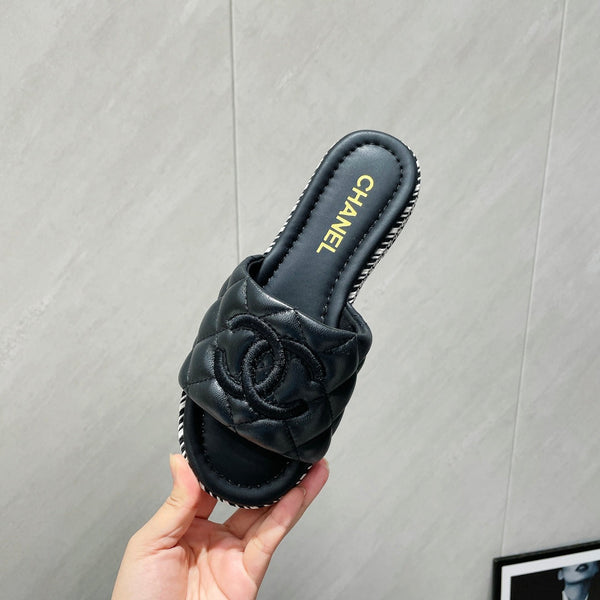 Espadrillas in pelle di vitello trapuntata Sandalo CC 25