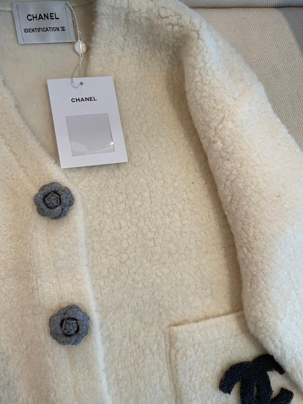 CC Cardigan Biege Wool