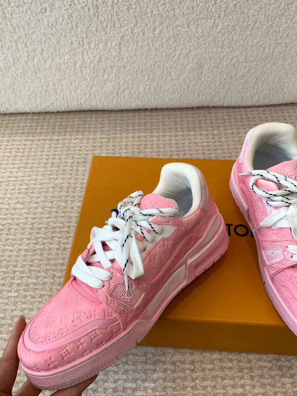 Sneaker LV Trainer 30mm in pelle di vacchetta rosa