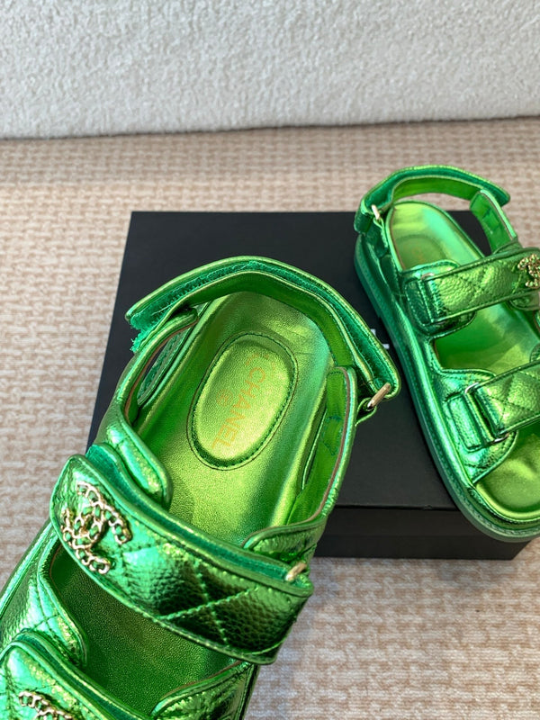 DAD SANDAL IN EMERALD GREEN SHEEPSKIN