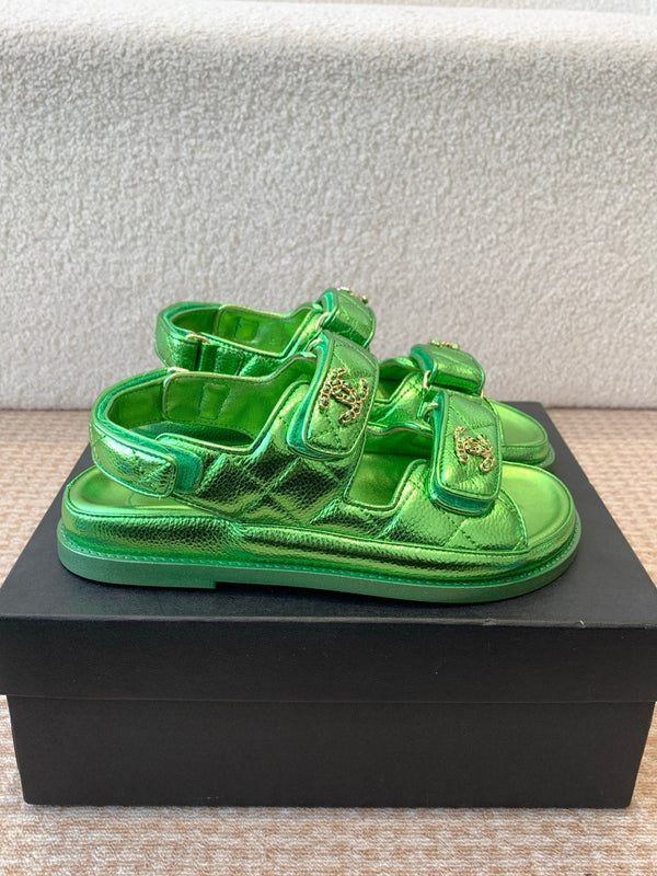 DAD SANDAL IN EMERALD GREEN SHEEPSKIN