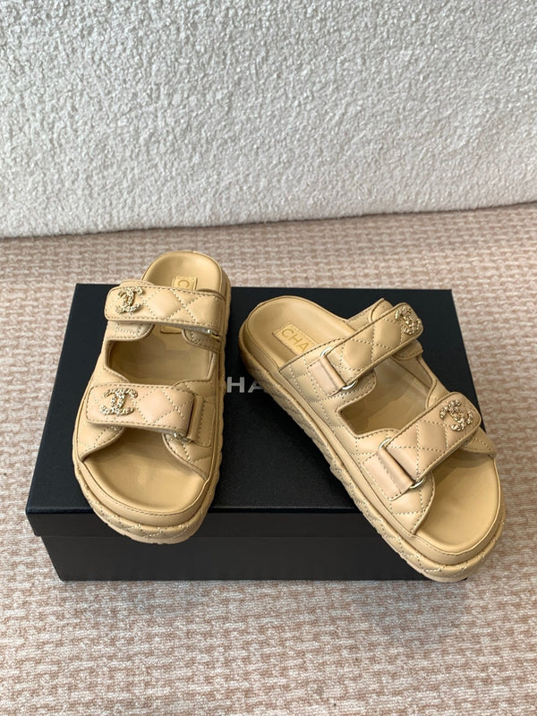 DAD SANDAL IN AMBER YELLOW CALFSKIN MULE