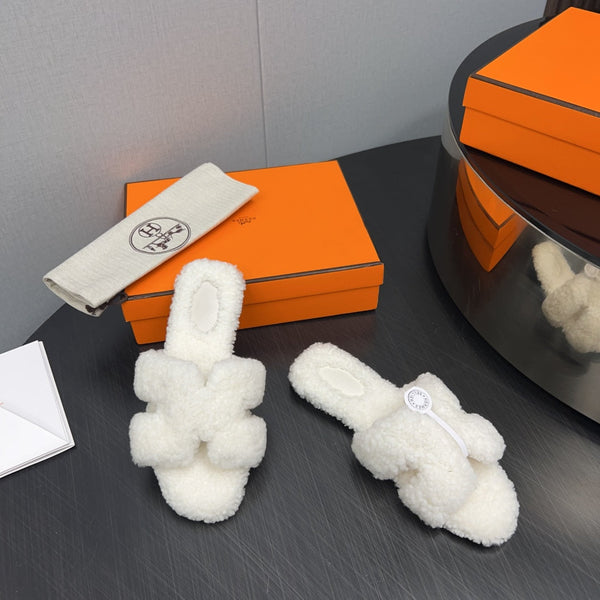 HM Oran Sandal White Wool  952326