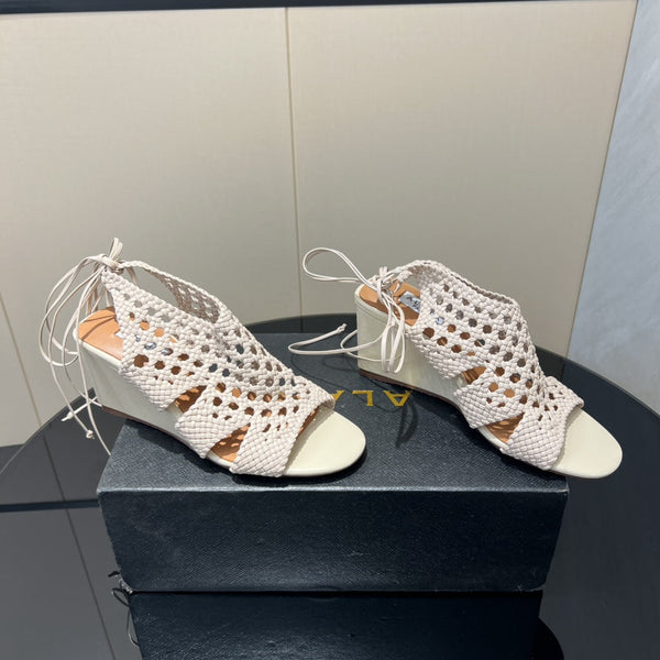 Alaia 25 Round-toe Braided Wedge Sandals 75mm Flamingo Woven Leather433568