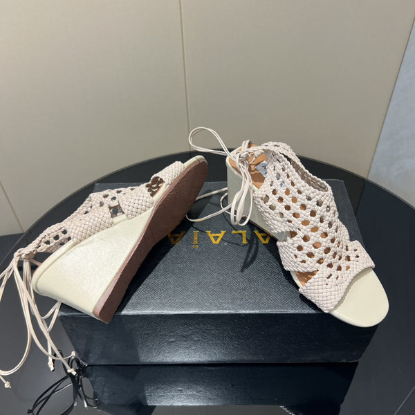 Alaia 25 Round-toe Braided Wedge Sandals 75mm Flamingo Woven Leather433568