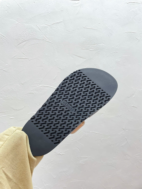 SANDALO CYPRUS IN PELLE DI AGNELLO RAME CON FIBBIA A H