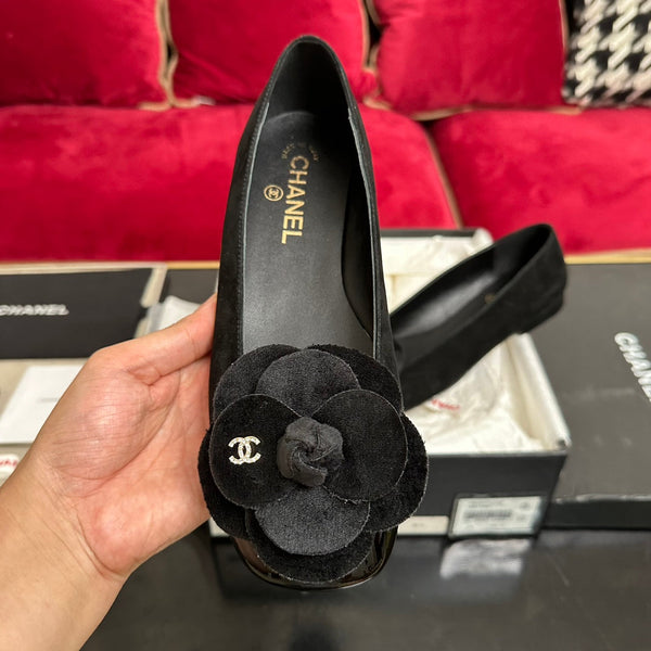 ballet flat flower all black suede