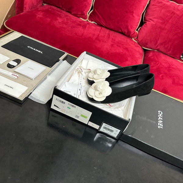 ballet flat white flower black suede black patent calfskin