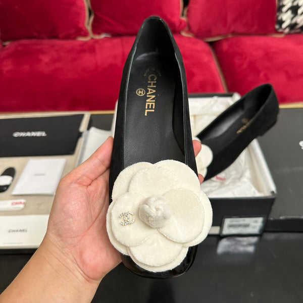 ballet flat white flower black suede black patent calfskin