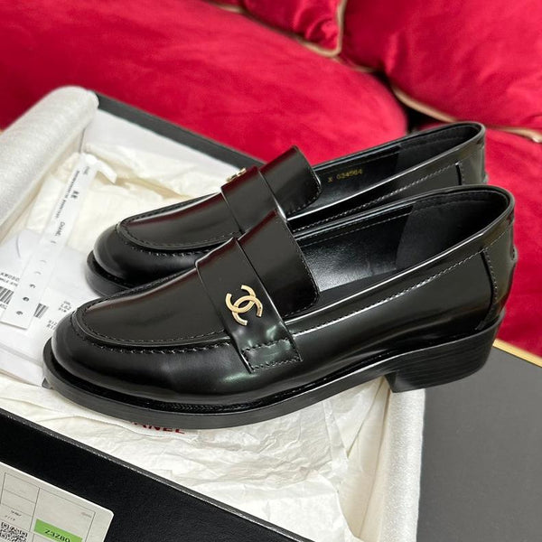CC Moccasins Glossy Black Calfskin