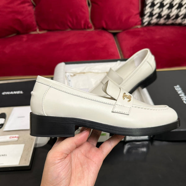 CC Moccasins White Calfskin