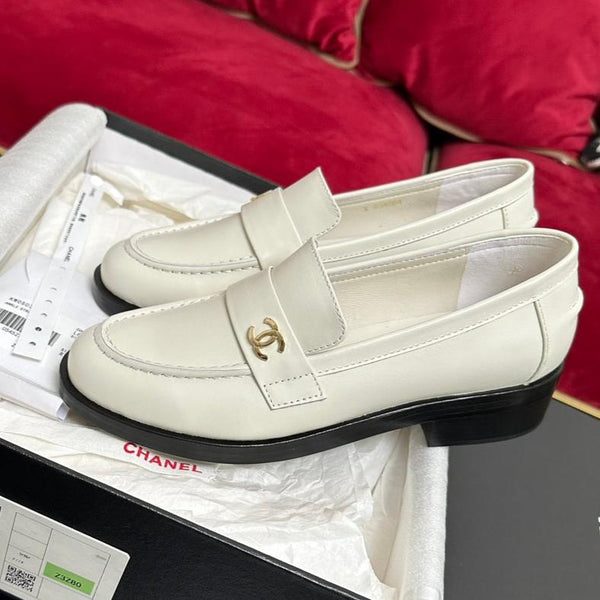 CC Moccasins White Calfskin