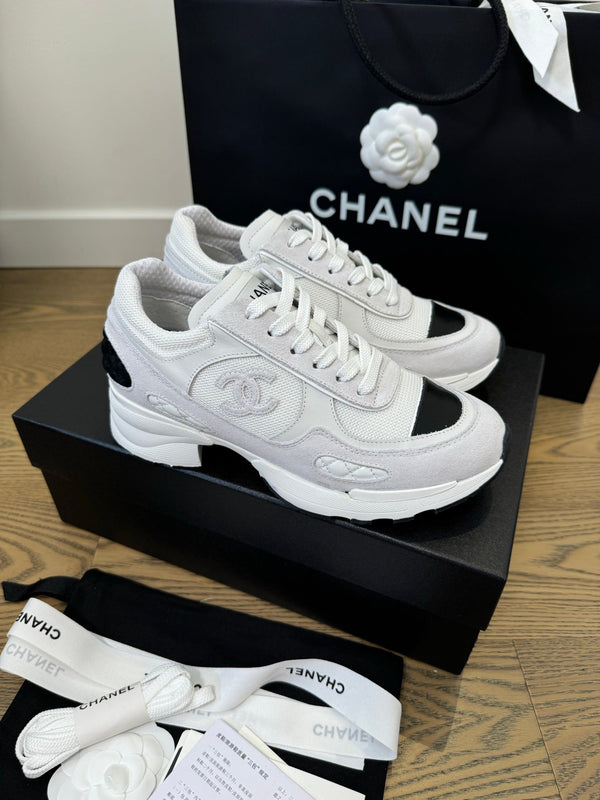 CC FW 25/26 Sneakers 40mm White Fabric Calfskin 500182