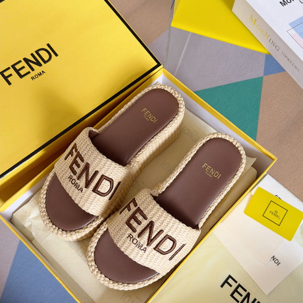 FENDI PLATFORM WEDGES IN BEIGE RAFFIA WITH BROWN EMBROIDERED LOGO
