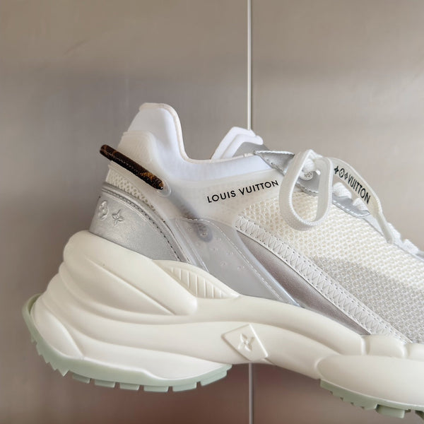 Sneaker LV Run 55 da 55 mm in tessuto jacquard grigio misto bianco