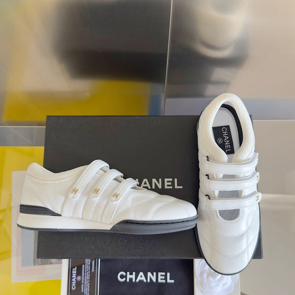 CC MARY JANE SNEAKER IN WHITE LAMBSKIN