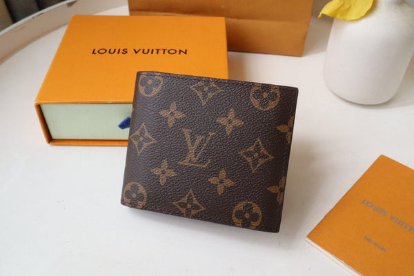 LV M60053 Amerigo Wallet Brown Monogram Canvas 224129