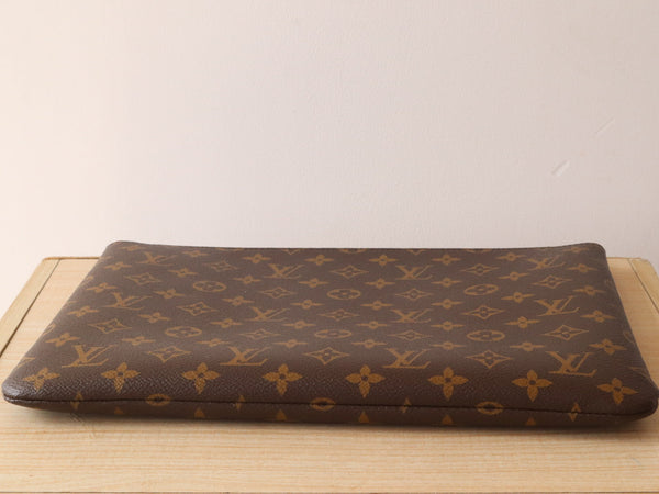 LV Pochette Clés 33cm Brown Monogram Canvas GHW