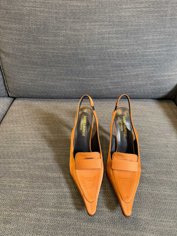 POINTED-TOE SLINGBACK PUMPS IN TANGELO ORANGE SILK