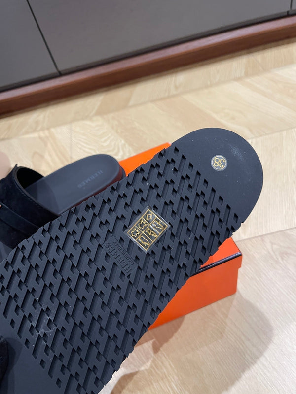 Sandalo HM 25 Jackson in pelle di vitello scamosciata nera