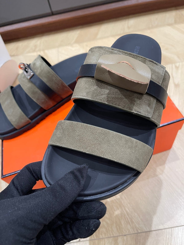 Sandalo HM 25 Jackson in pelle scamosciata color cachi e vitello nero