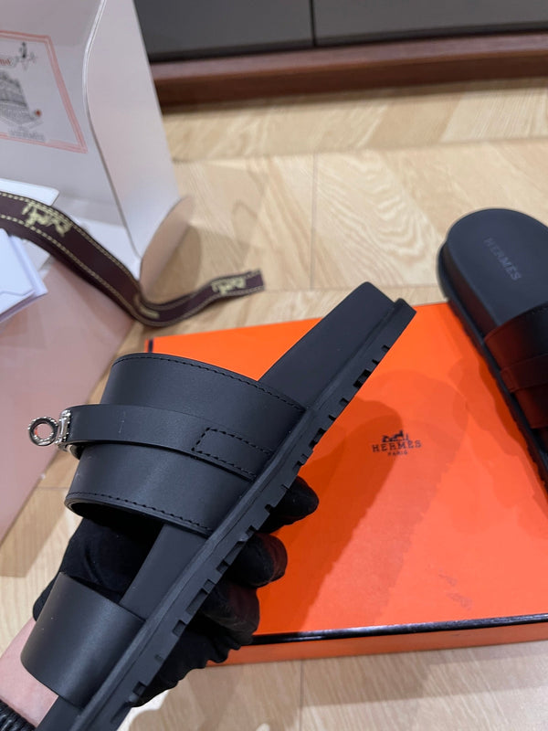 HM 25 Jackson Sandal Black Calfskin