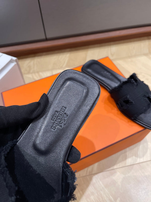 HM 25 Oran sandal Canvas and Leather 245707