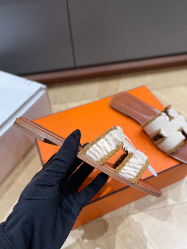 HM 25 Oran sandal Canvas and Leather 245707