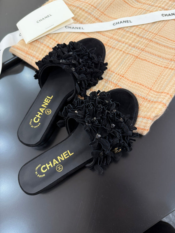 CC 25C Mules Black Suede Strass